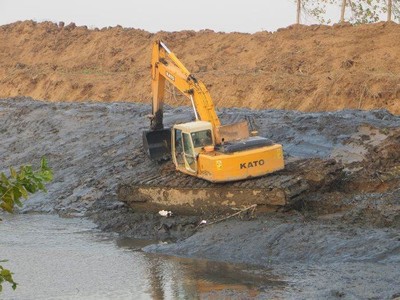 水陆挖掘机河道清淤工程
