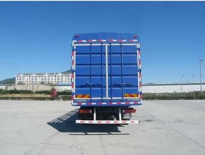 欧曼牌BJ5253CCY-XD型仓栅式运输车