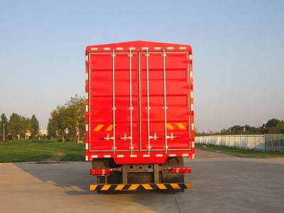 豪沃牌ZZ5177CCYK511JF1型仓栅式运输车